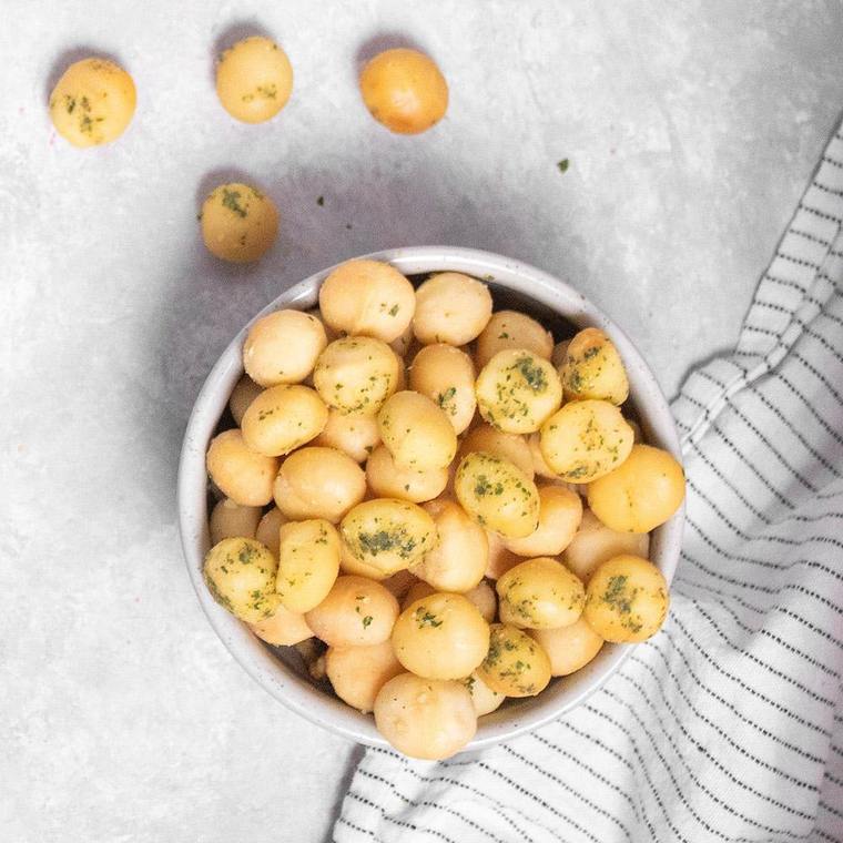 Premium Oven Roasted Macadamias with Saltbush - Yo Keto